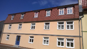 Mansarddach in Komplettleistung erstellt: Dachstuhl- u.
Zimmererarbeiten, Dacheindeckung und Dachklempnerarbeiten